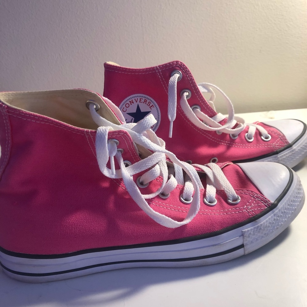 Pink converse size 9